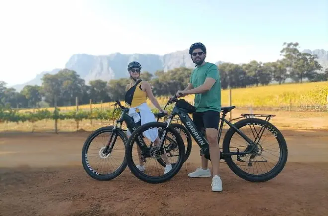 Stellenbosch Banhoek Valley en e-bike : Deux vignobles familiaux