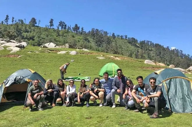 Trilha de 3 dias ao lago Kareri e templo de Shiva nos Alpes