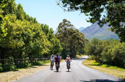 Franschhoek Radtour: Drei Weingüter und Weinbergpfade