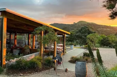 Visite des vignobles éloignés de l’île Waiheke en vans électriques