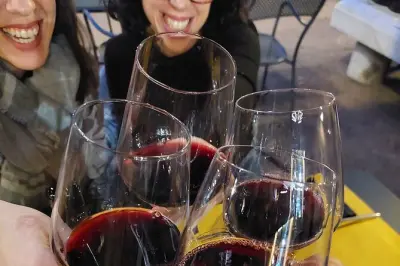 Dégustation de vins et dîner en 4 étapes à Pise avec sommelier