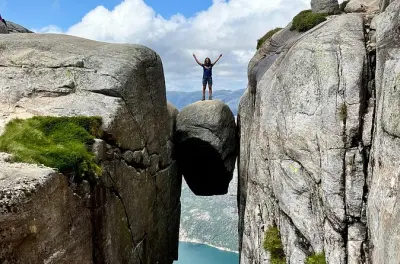 Aventura alpina exigente en Kjerag desde Stavanger con guía