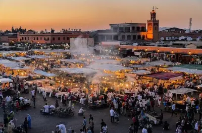 Marrakech depuis Casablanca avec balade à dos de chameau privée