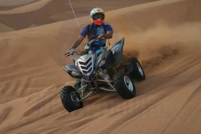Découvrez l’adrénaline du quad, du sandboard et du dune bashing dans le désert de dubaï. navette hôtel, briefing sécurité et tout le matériel inclus pour une journée sans souci.