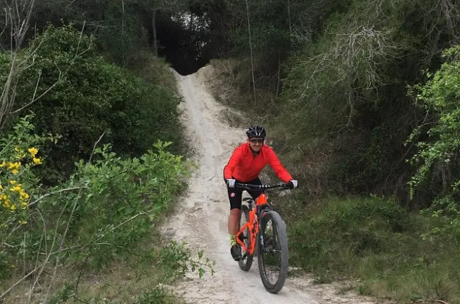 Mountainbike-Tour Dénia: Pata Negra Route mit Guide