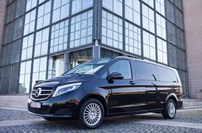 Private transfer Zagreb to Budapest: English-speaking driver
