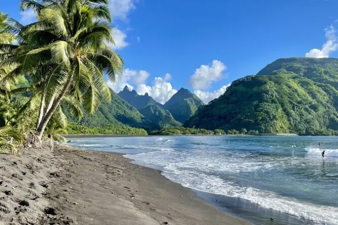 Tahiti: Tour de un día con cascadas, marae y Teahupoo