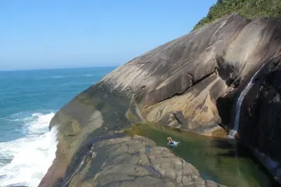 2-day Saco Bravo Waterfall hike from Paraty with cabin stay