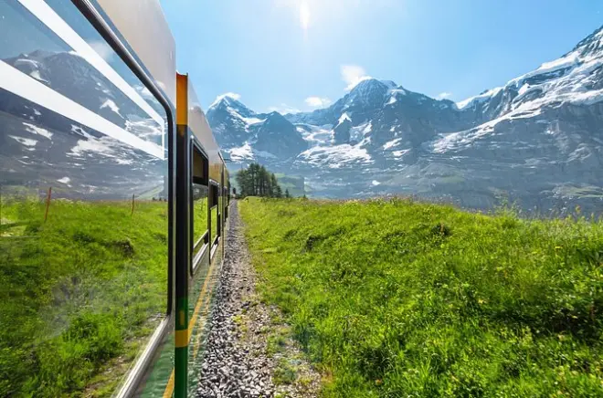 Grindelwald & Kleine Scheidegg Train Day Trip Small Group