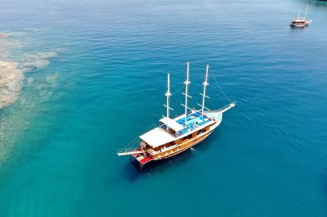 Snorkel en la bahía de Kemer: Nada y relájate en un crucero azul