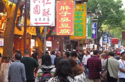 Xi'an: 7-9 bocados, 5 restaurantes y paseo en tuk-tuk por calles
