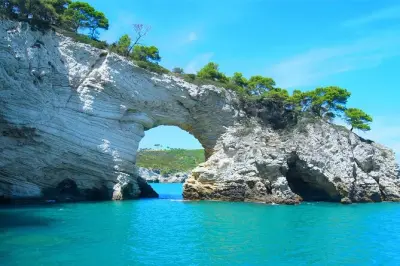 Grottes du Gargano et Baia delle Zagare au départ de Peschici