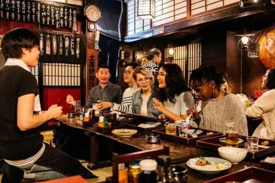 Sapporo Izakaya & Street Food Tour: 10+ Gerichte, Getränke inklusive