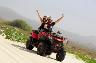 Aventure en quad au Cap-Vert : Dunes et plages tout-terrain