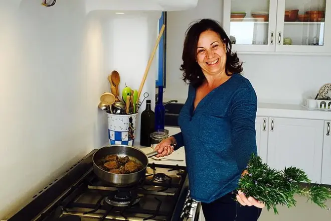 Mykonos Cooking Class: Learn Greek Dishes with Chef Angelina