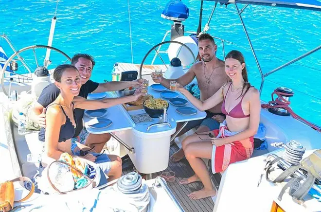 Snorkeling in Paros: Koufonisia & Naxos private sailing