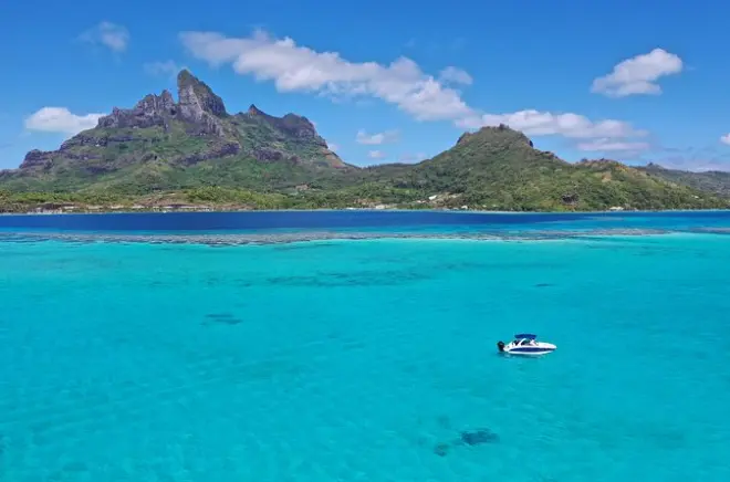 Snorkel en Bora Bora: Laguna privada con mantarrayas