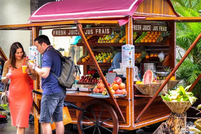 Tour em Port Louis: Patrimônio e comida de rua com degustação