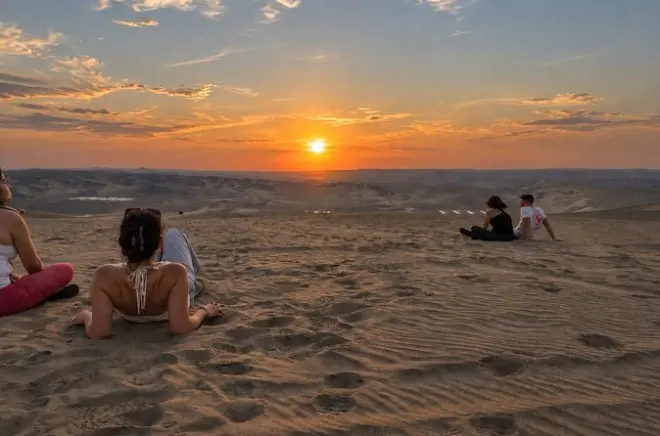 ATV riding in Huacachina: Sunset buggy experience on desert dunes