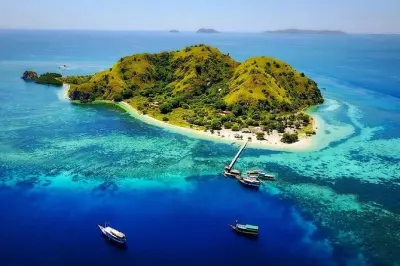 Labuan Bajo full-day tour: 6 destinations with Komodo dragons