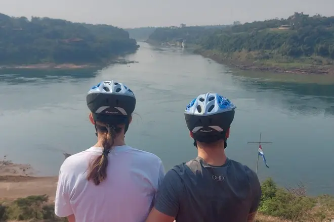 Tour en bicicleta: 3 países en 1 día desde Santa Cruz