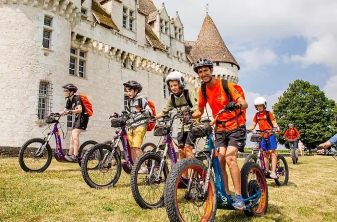 Bergerac Electric Scooter Tour: Vineyards & Gourmet Tasting