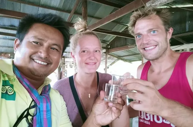 Battambang: Traditionelle Speisen und Getränke bei Einheimischen