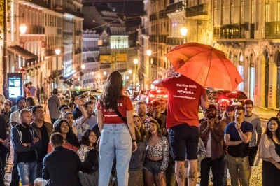 Vivi la notte a lisbona nel vivace bairro alto: open bar illimitato, guide locali e ingresso vip in discoteca inclusi—prenota per una serata indimenticabile.