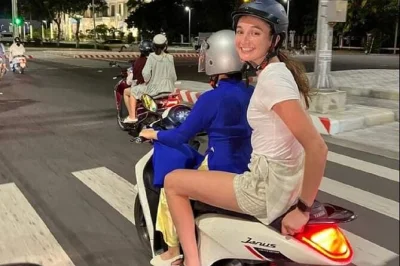 Feel da nang’s heartbeat on a motorbike food tour—sample local dishes, see dragon bridge, and ride with friendly ao dai guides. includes pickup & all tastings.