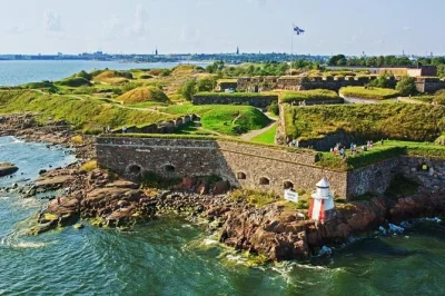 Feel helsinki’s rhythm from esplanadi park to the sea breeze at suomenlinna fortress. includes ferry tickets, hotel pickup, and a local guide for seamless exploring.