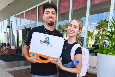 Llega a cancún sin estrés con un traslado privado desde el aeropuerto. encuentra a tu conductor en la terminal, recibe ayuda con tu equipaje y viaja directo a tu hotel con total comodidad.