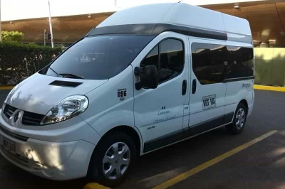 Llega a cartagena sin estrés con un traslado privado, servicio puerta a puerta y conductor local. recogida en llegadas y viaje cómodo con aire acondicionado.