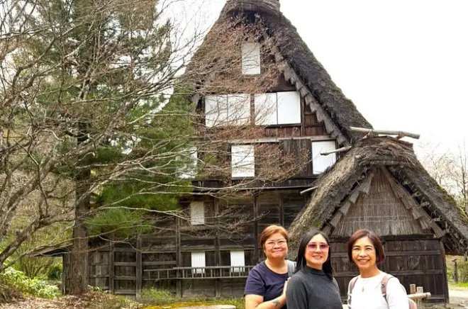 Hida Folk Village guided tour from Takayama Station