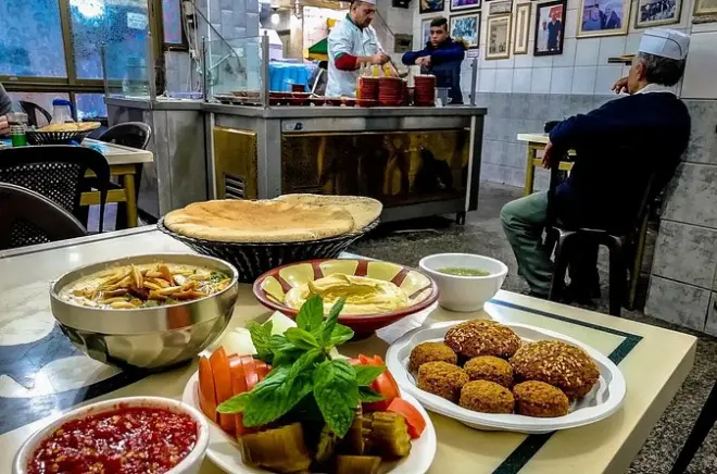 Tour privato street food e a piedi nel centro di Amman