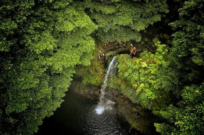 Discese in corda doppia alle cascate di Ribeira da Salga, São Miguel