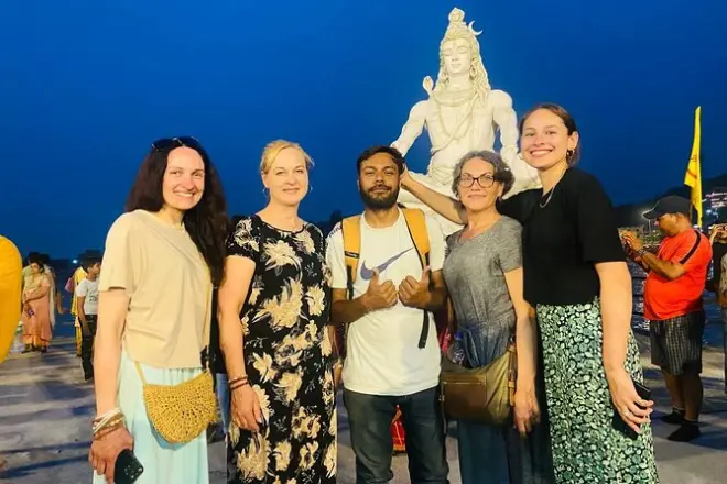Ashram-Wanderung in Rishikesh: Spirituelle Orte & Ram Jhula