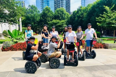 Erlebe midtown atlanta auf dem segway mit stopps am fox theatre, piedmont park und einem lokalen imbiss. kleine gruppe, erfahrener guide, ausrüstung inklusive.