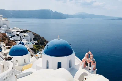 Step into santorini’s villages, volcanic beaches, and caldera views on a private 5-hour tour with pickup. includes oia, pyrgos, akrotiri, and local guide.