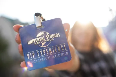 Vivi universal studios hollywood come un vero insider con accesso vip al backlot, ingresso express illimitato, pranzo gourmet e guida locale. incluso parcheggio valet.