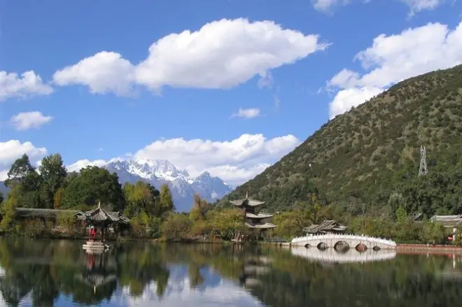 Tour privato a Lijiang: Monte Jade Dragon e villaggio Baisha