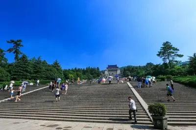 Nanjing Privattour: Mausoleum, Ming-Gräber & Stadtmauer