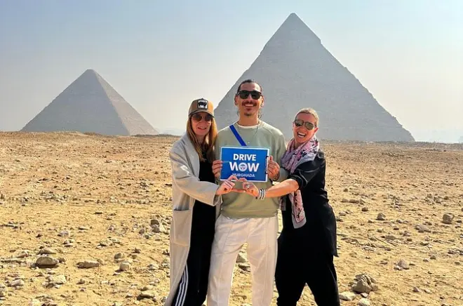 Pyramids & Grand Museum from Hurghada: Full-day Cairo tour by bus