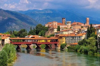 Veneto, bassano del grappa, asolo e prosecco: passeio guiado com degustação de vinho, visita a vila histórica e transporte incluso.