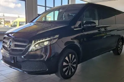 Transfert privé Lucca aéroport Florence : Mercedes, chauffeur anglophone