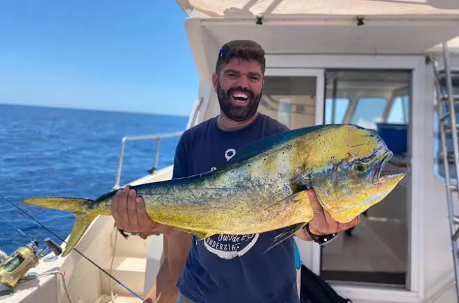 Pesca a Torrevieja: Catamarano 11 m con equipaggio locale