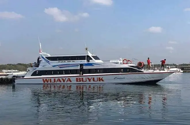 Fast Boat Nusa Penida to Gili Trawangan: One-Way Ticket