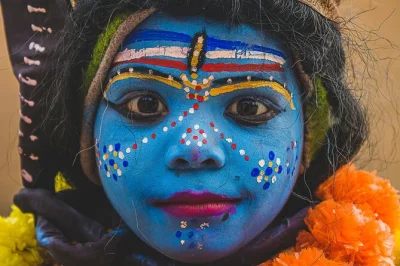 Start your varanasi day with a sunrise ganges boat ride, wander ancient lanes, visit sarnath, and witness the evening ganga aarti. includes hotel pickup and guide.