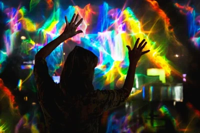 Let curiosity take over at san francisco’s exploratorium with skip-the-line daytime entry, hands-on exhibits, and a chance to wander pier 15. includes wheelchair access.