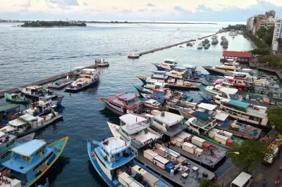 Full Day Male' Walking Tour: Fish Market, Mosques & Local Culture