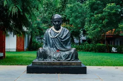 Ahmedabad Private Heritage Tour: Gandhi Ashram & Night Market